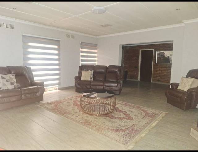 4 BEDROOM HOUSE FOR SALE IN ARCON PARK
